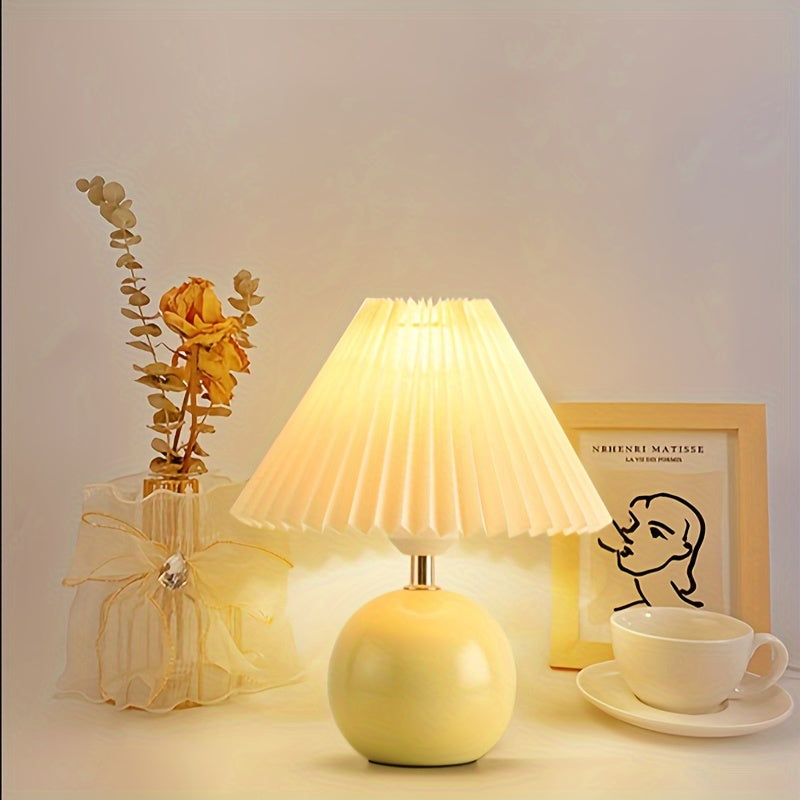 Scandinavian Ceramic Pleated Table Lamp - AKAAL 